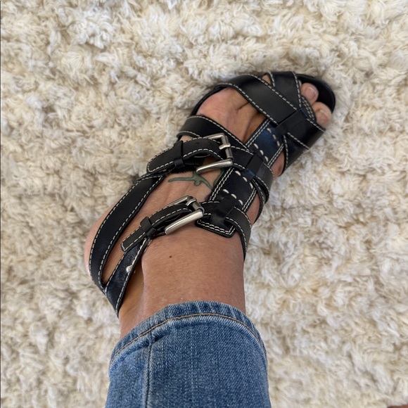 COACH Stefanie Buckle Gladiator HEEL PUMP Black Light Use Size 7 B - Picture 4 of 16